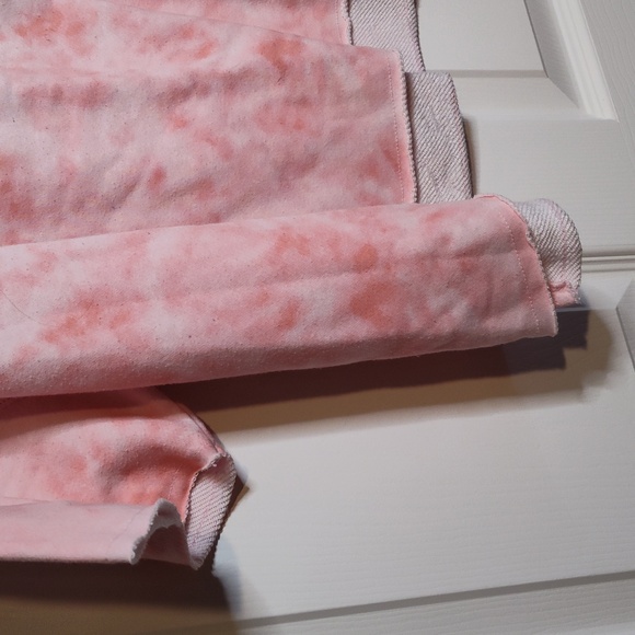 CL3-Secret Treasures 2X Cropped Camouflage Sweatshirt - Picture 3 of 3